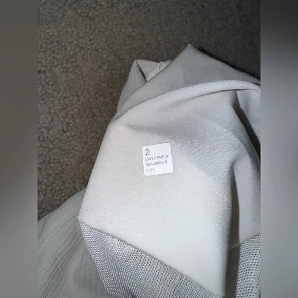 Lululemon Ribbed Shorts - Picture 4 of 4